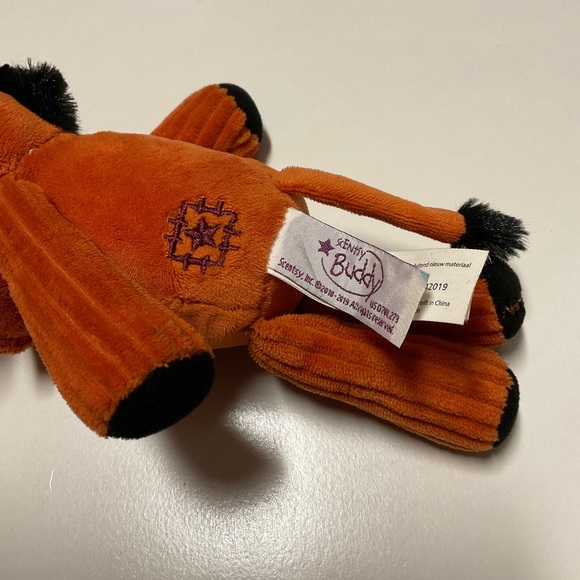 Scentsy Buddy Clip Pumba The Lion King Disney Warthog Plush 8 in Stuffed Animal - Picture 11 of 12